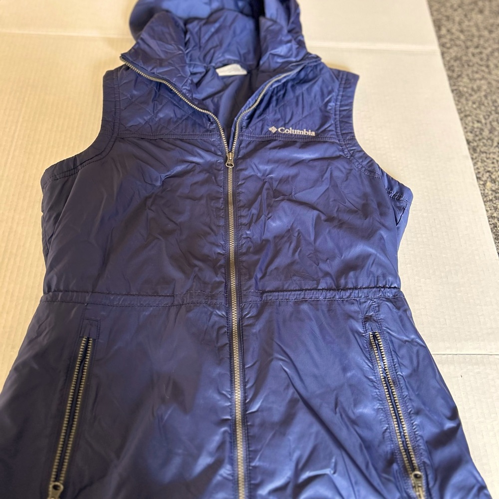 Columbia vest